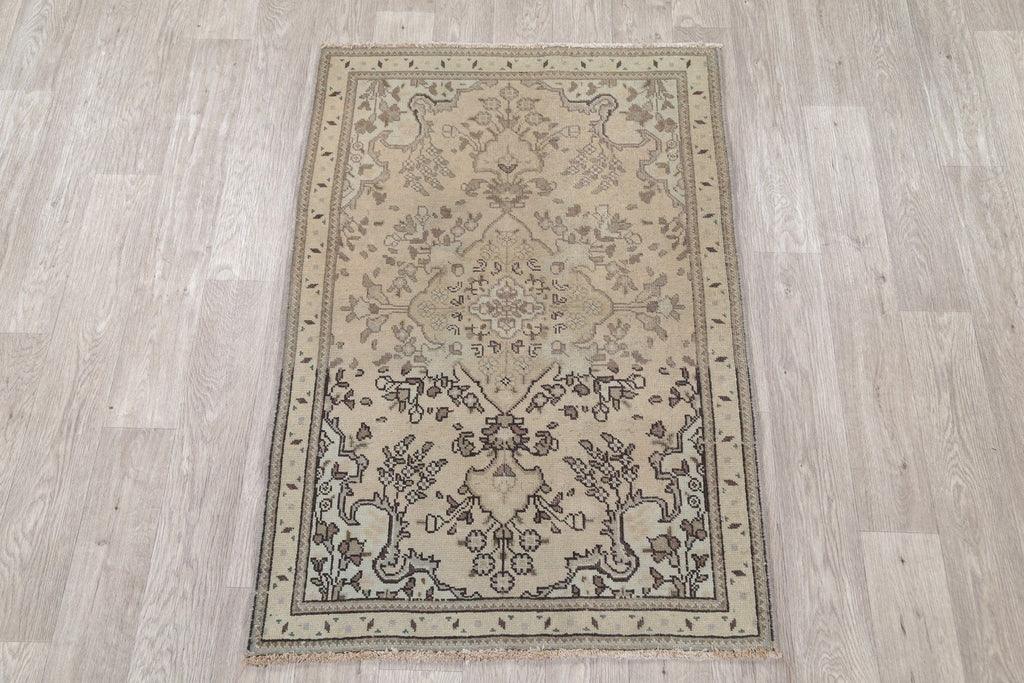 Tabriz Muted Distressed Rug 3x5