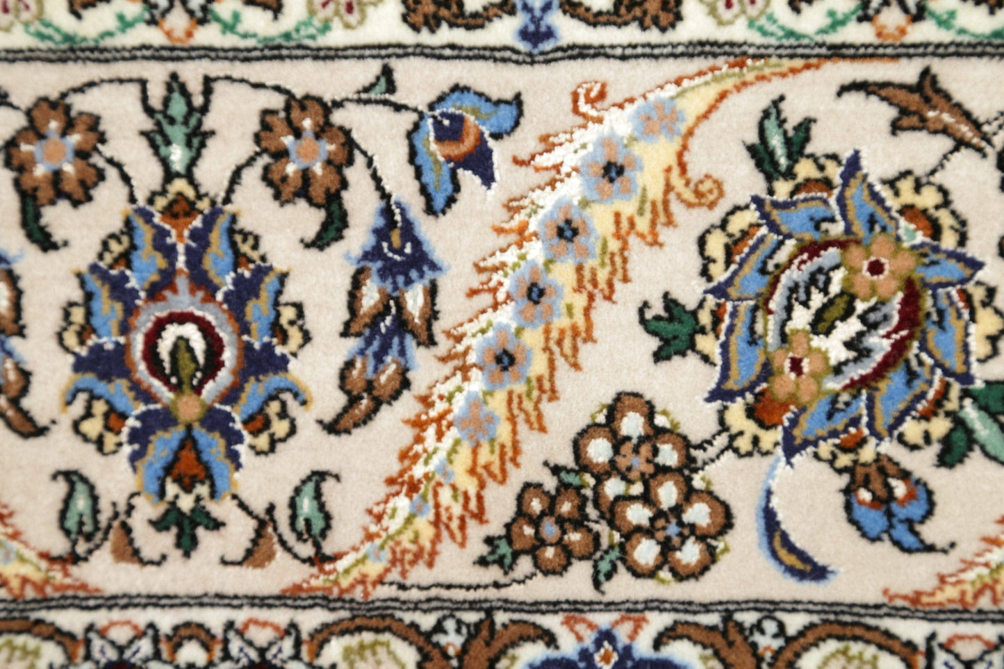 Ivory Floral Isfahan Persian Wool Silk Rug 5x8