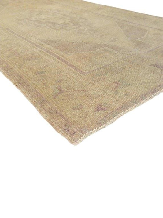 Vintage Oushak Collection Beige Lamb's Wool Area Rug- 3' 4" X 6' 3"