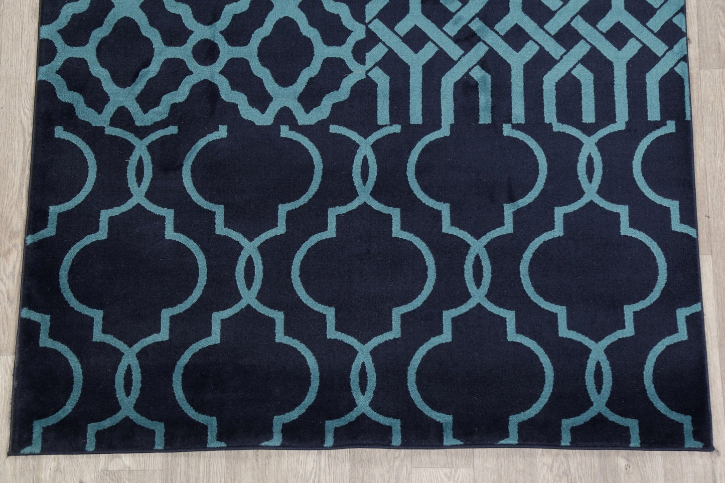 Blue Trellis Area Rug 5x8