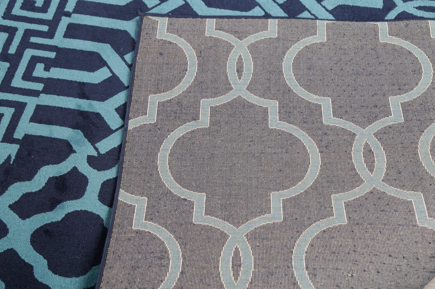 Blue Trellis Area Rug 5x8