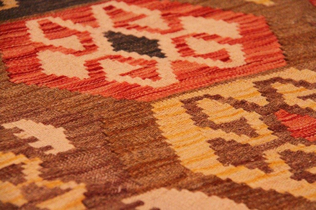 Kilim Collection Hand-Woven Wool Area Rug- 3' 7" X 4' 9"