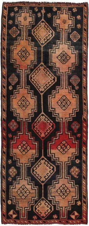 Vintage Shiraz Collection Black Lamb's Wool Area Rug- 3' 4" X 8'10"