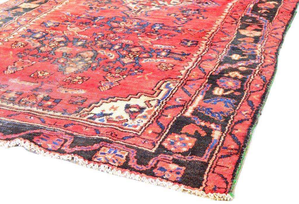 Vintage Lilian Colletion Hand-Knotted Lamb's Wool Area Rug- 3'11" X 6' 9"