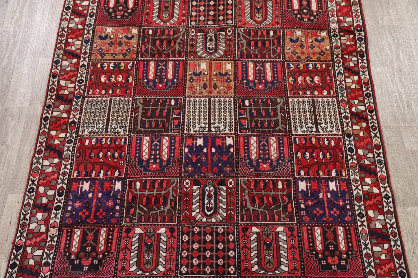 Garden Design Bakhtiari Persian Area Rug 7x10