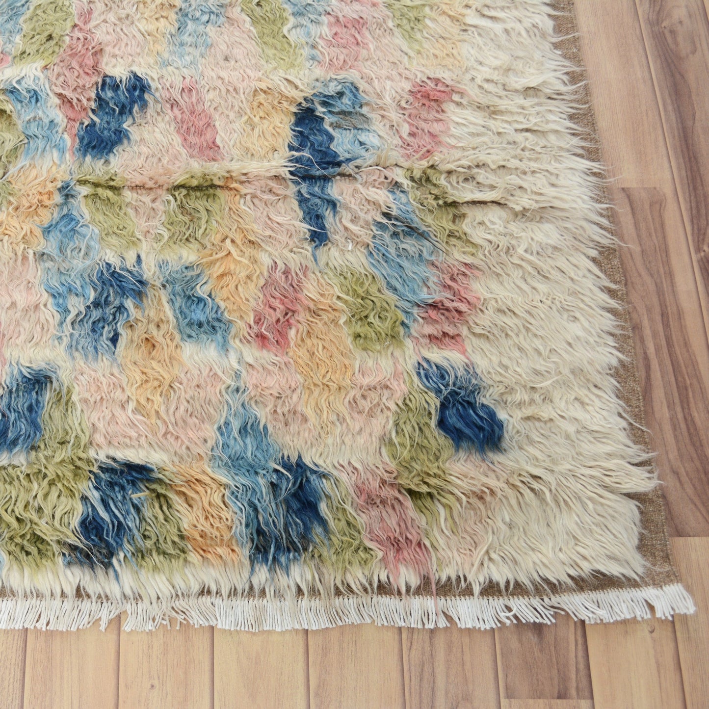 Modern Plush Shaggy Moroccan Area Rug 7x10