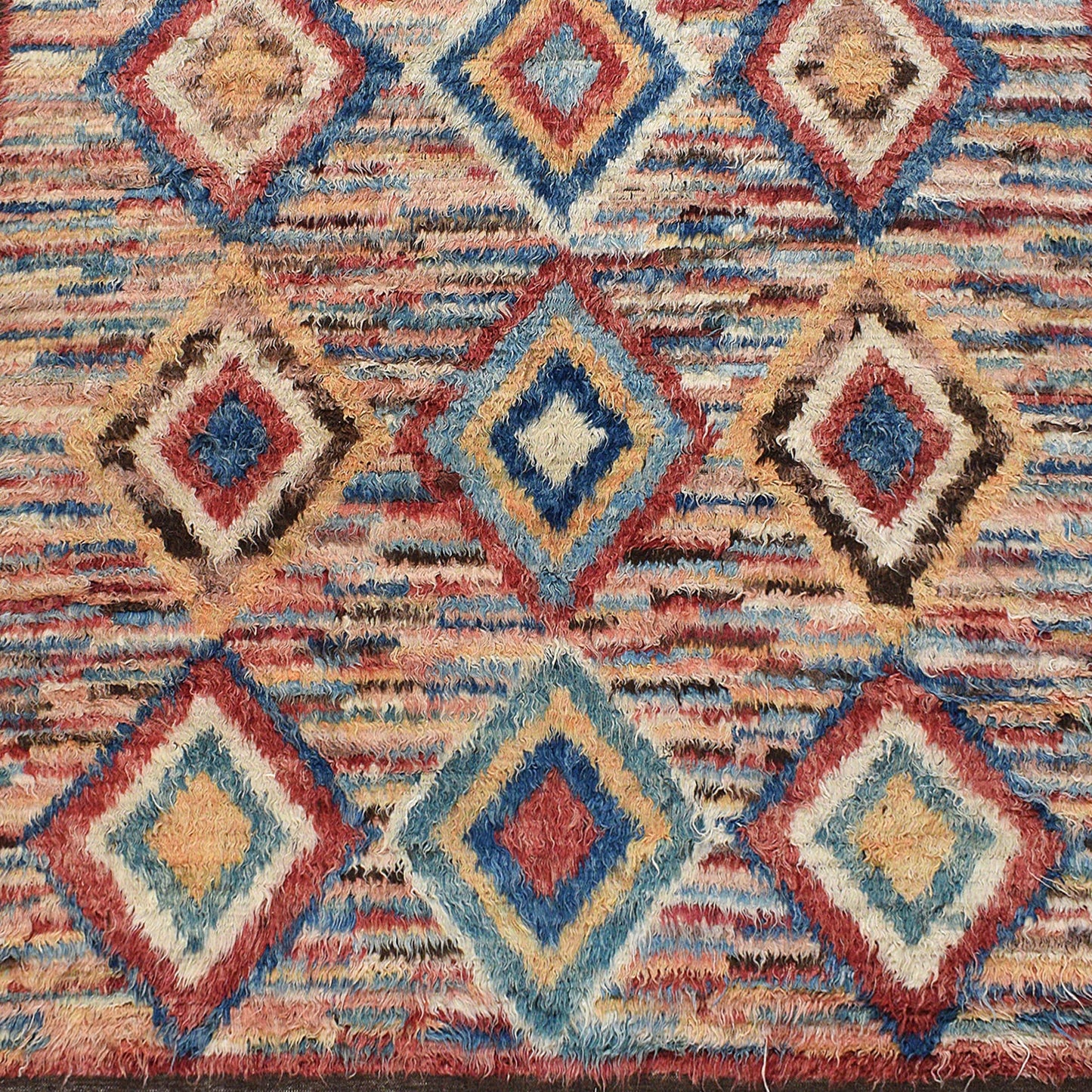 Modern Plush Shaggy Moroccan Area Rug 8x11