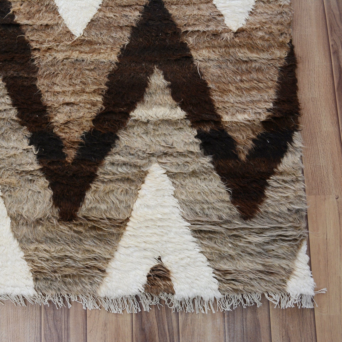 Thick Plush Chevron Shaggy Moroccan Area Rug 6x9