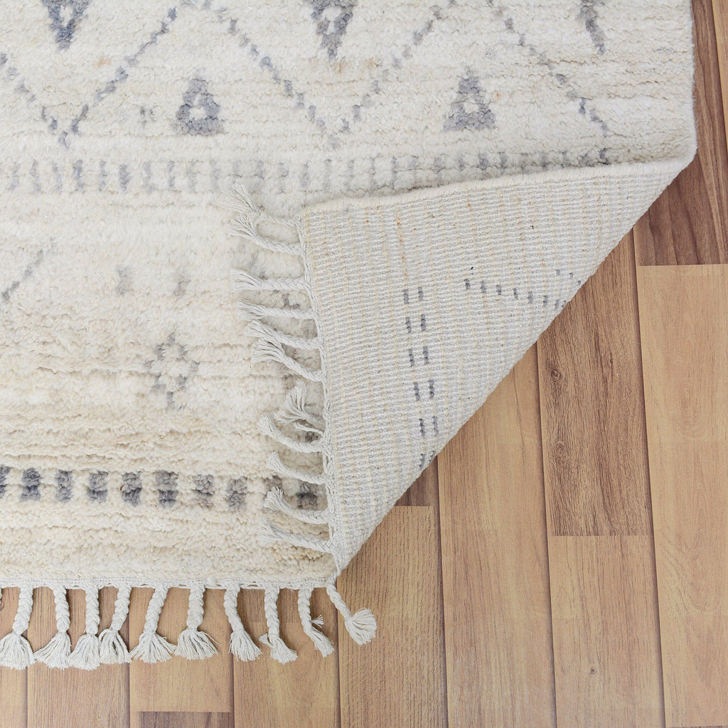 Ivory Tribal Diamond Moroccan Area Rug 5x8