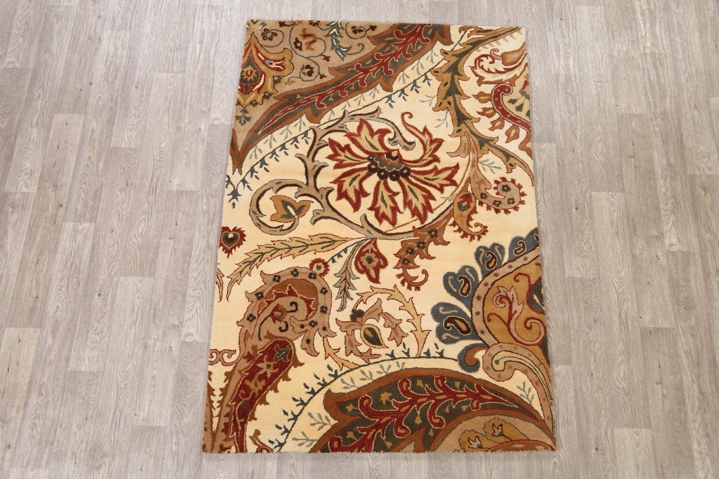 Floral Agra Wool Area Rug 5x7