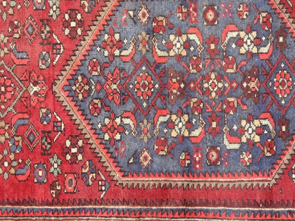 Vintage Hamadan Collection Rust Wool Area Rug- 4' 4" X 6'10"