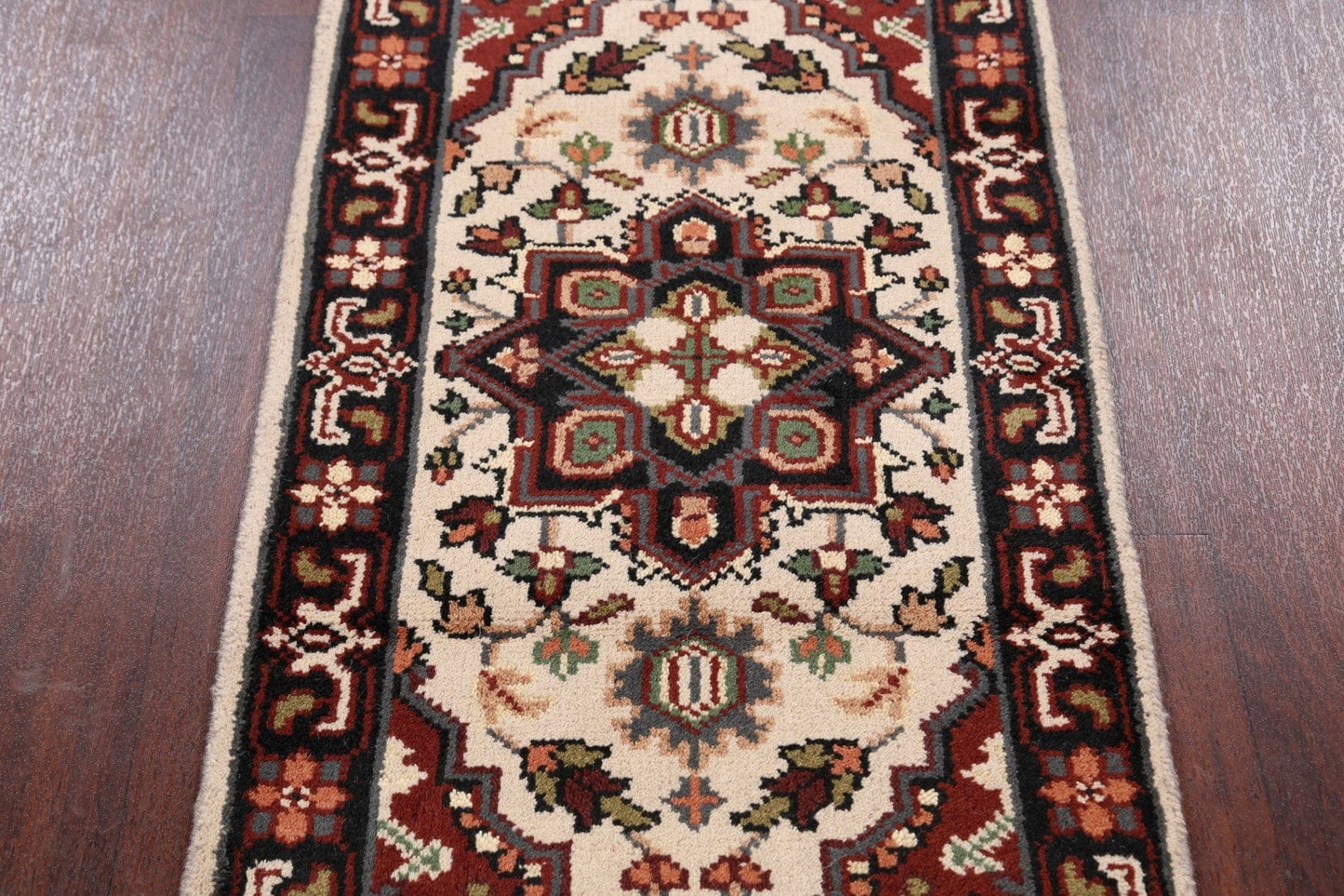 Geometric Heriz Oriental Ivory Area Rug 2x4