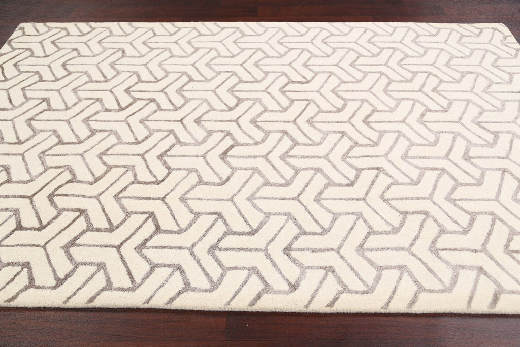 Modern Trellis Oriental Area Rug 5x8