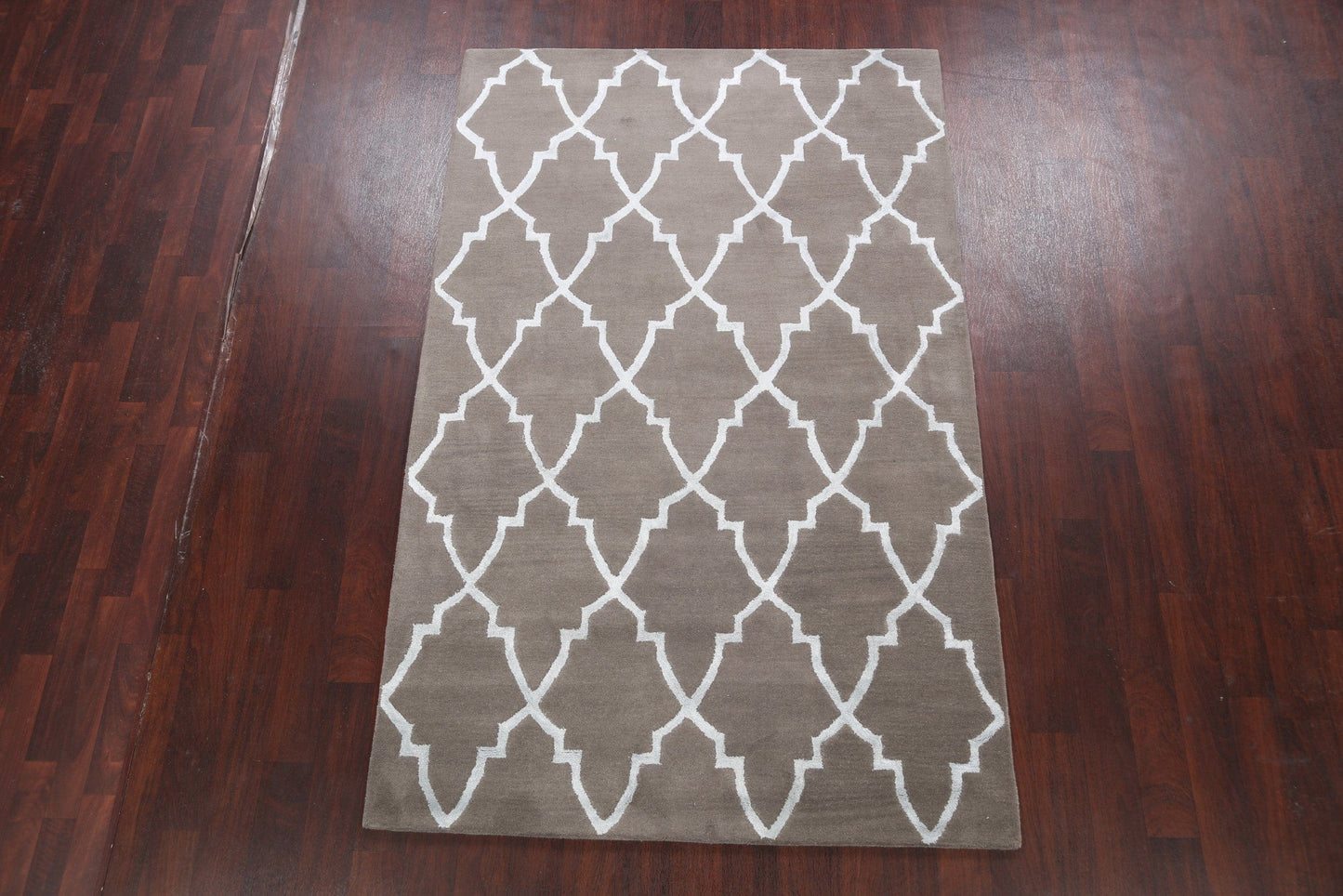 Modern Trellis Oriental Area Rug 5x8