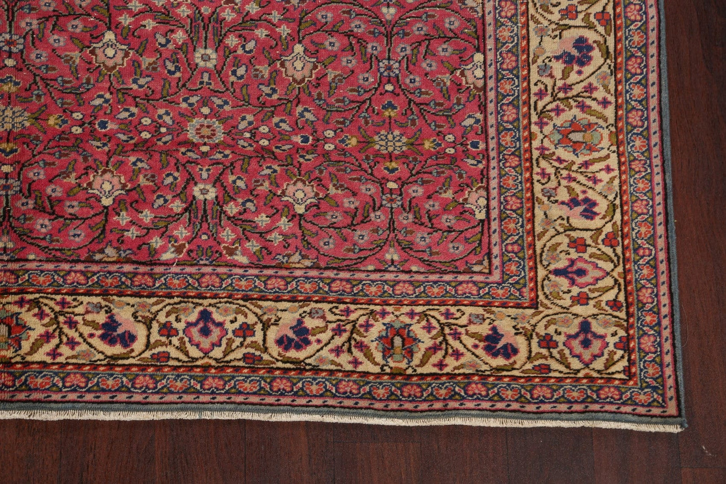 Antique Floral Anatolian Turkish Area Rug 6x10