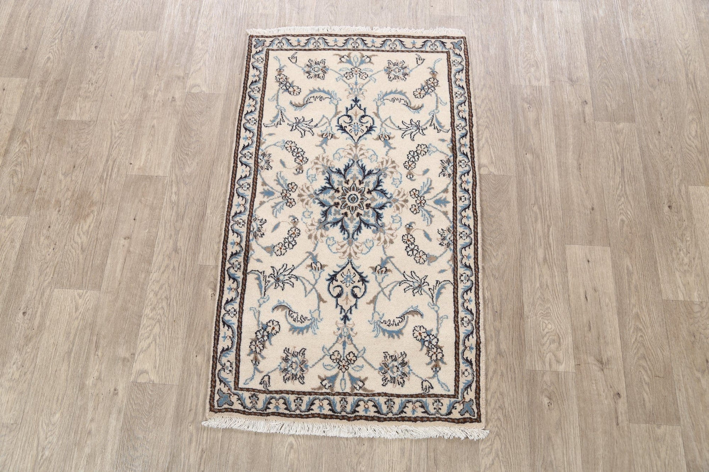 Nain Persian Area Rug 3x5