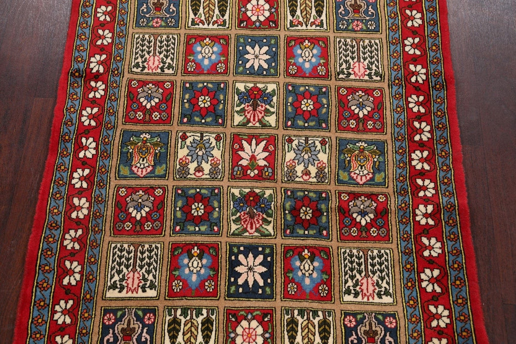 Garden Design Bakhtiari Persian Area Rug 4x5