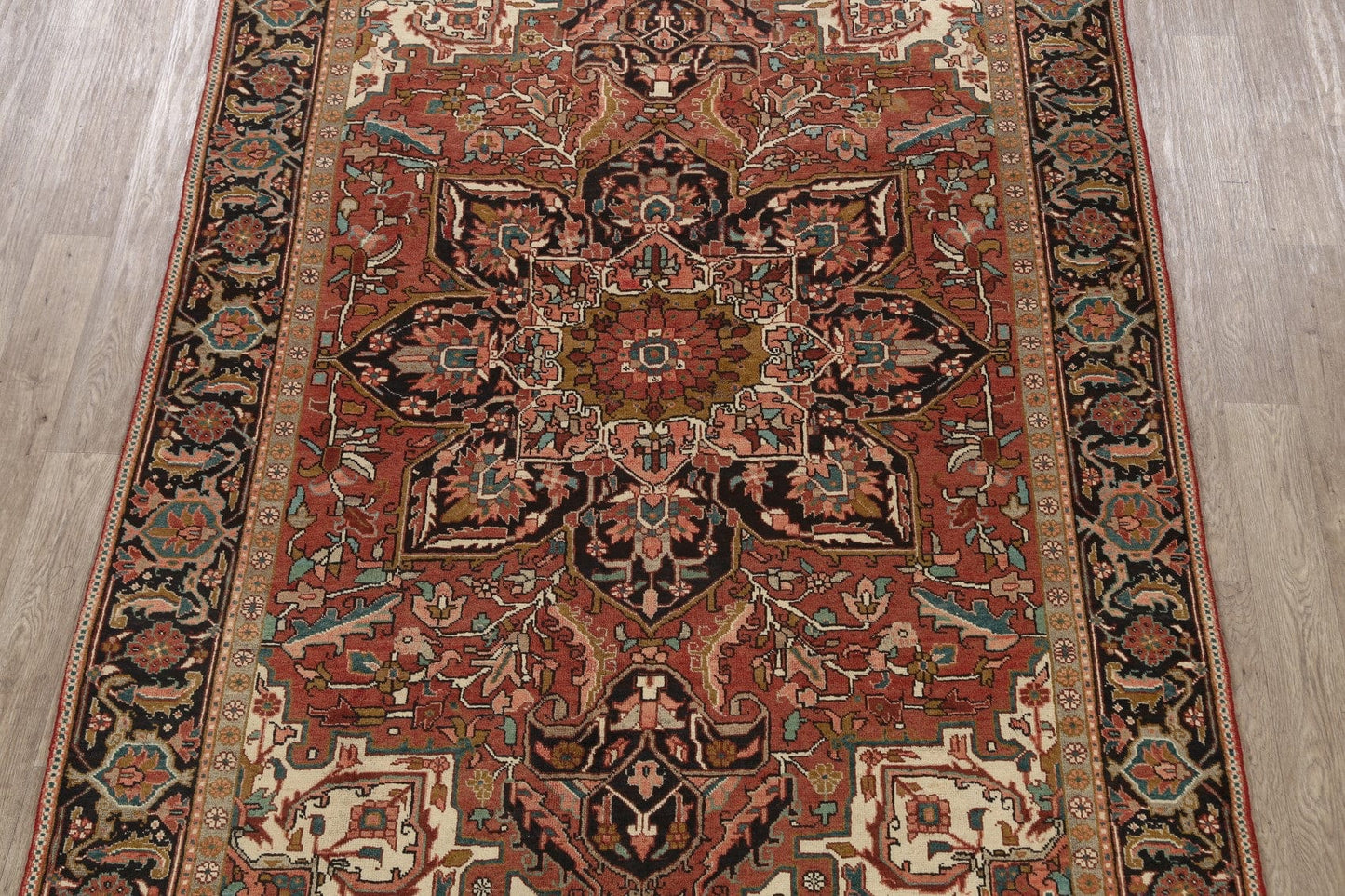 Geometric Heriz Persian Area Rug 7x10