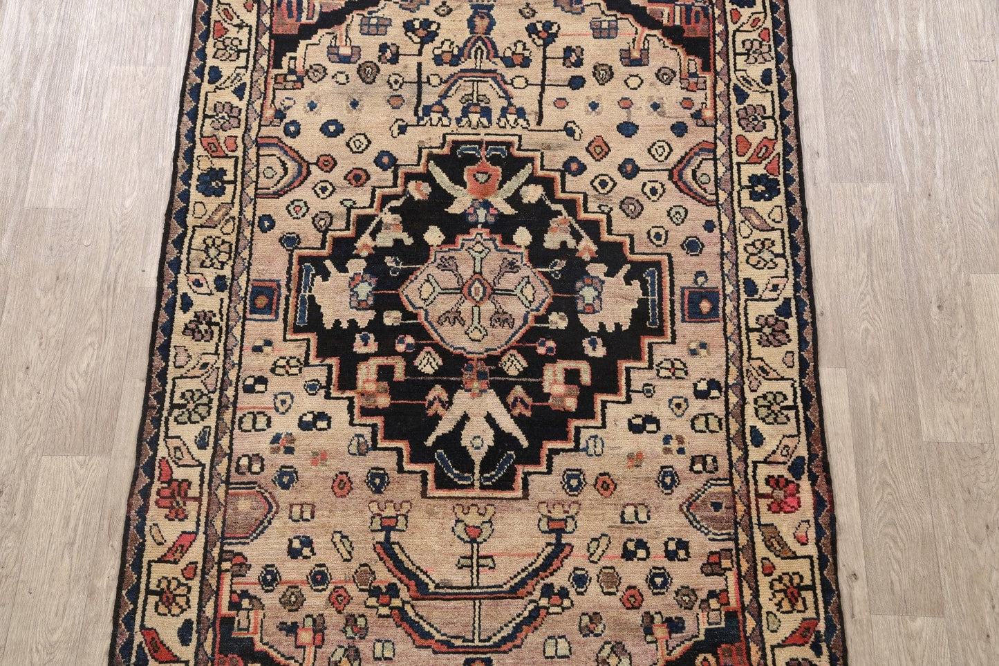 Geometric Bakhtiari Persian Area Rug 5x7