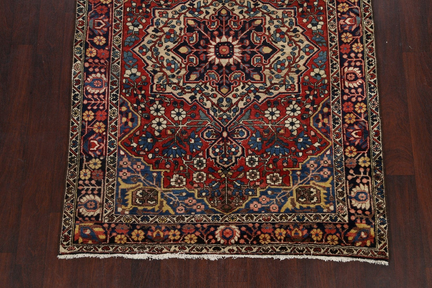 Antique Vegetable Dye Bakhtiari Persian Area Rug 5x7