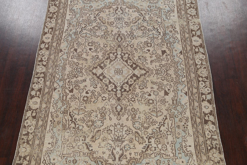 Muted Floral Hamedan Persian Area Rug 6x9