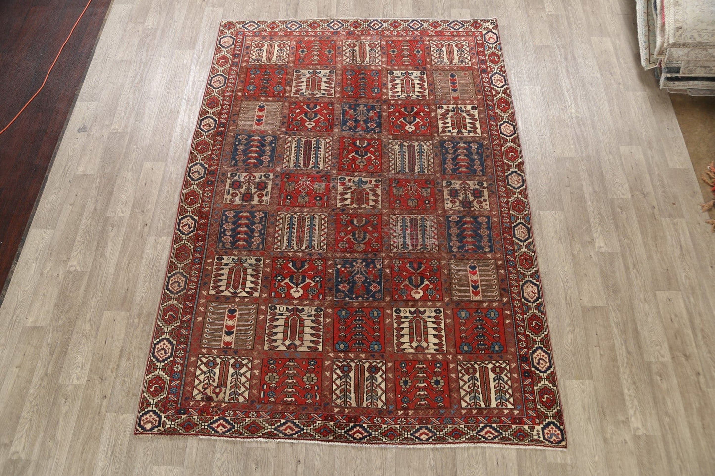 Garden Design Bakhtiari Persian Area Rug 7x10