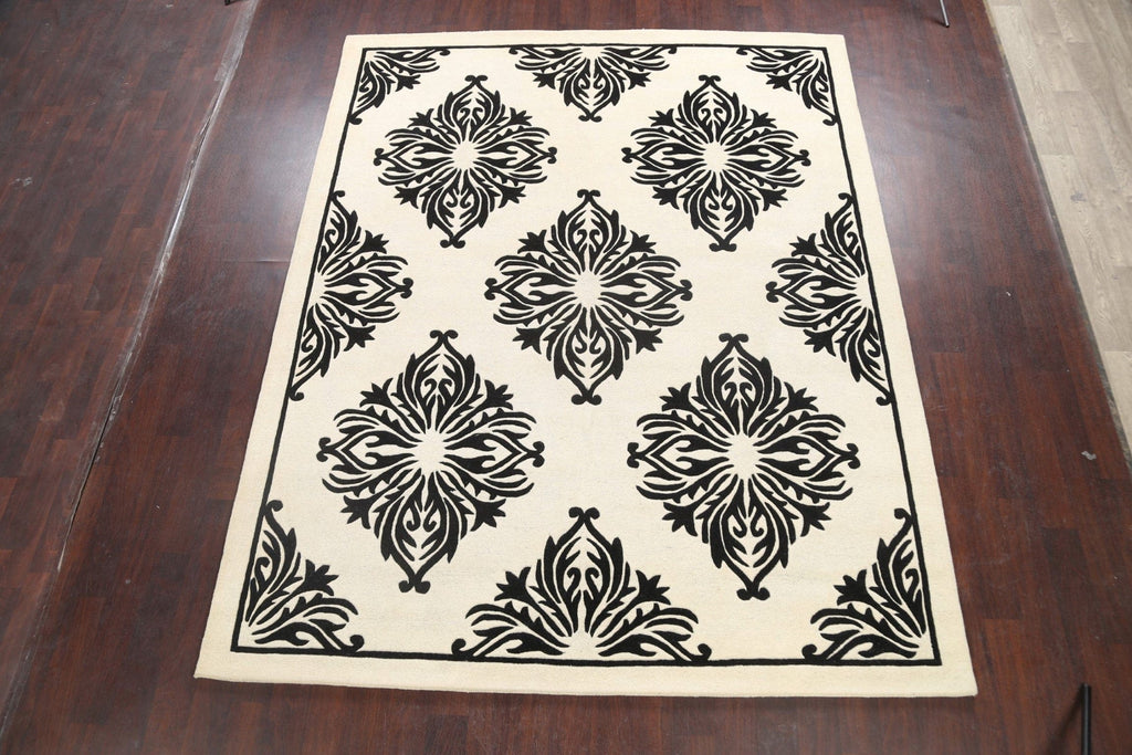 Damask Modern Ivory/Black Oriental Area Rug 8x10