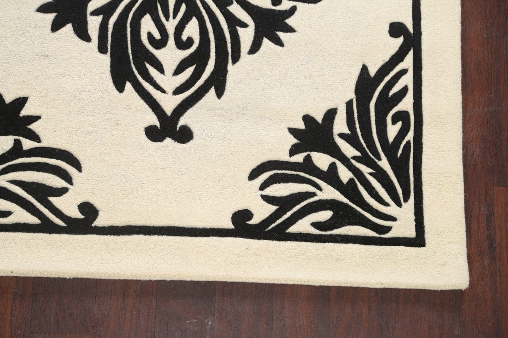 Damask Modern Ivory/Black Oriental Area Rug 8x10