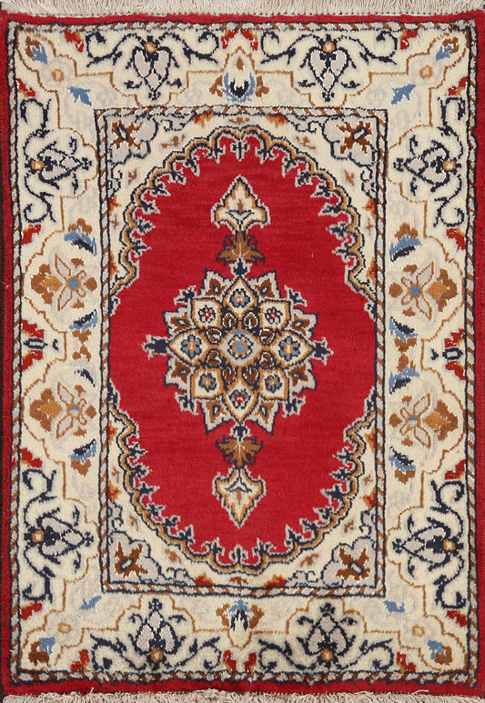 Square Floral Nain Persian Area Rug 2x2