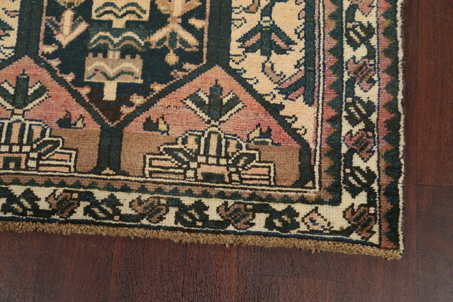 Geometric Bakhtiari Persian Runner Rug 3x9