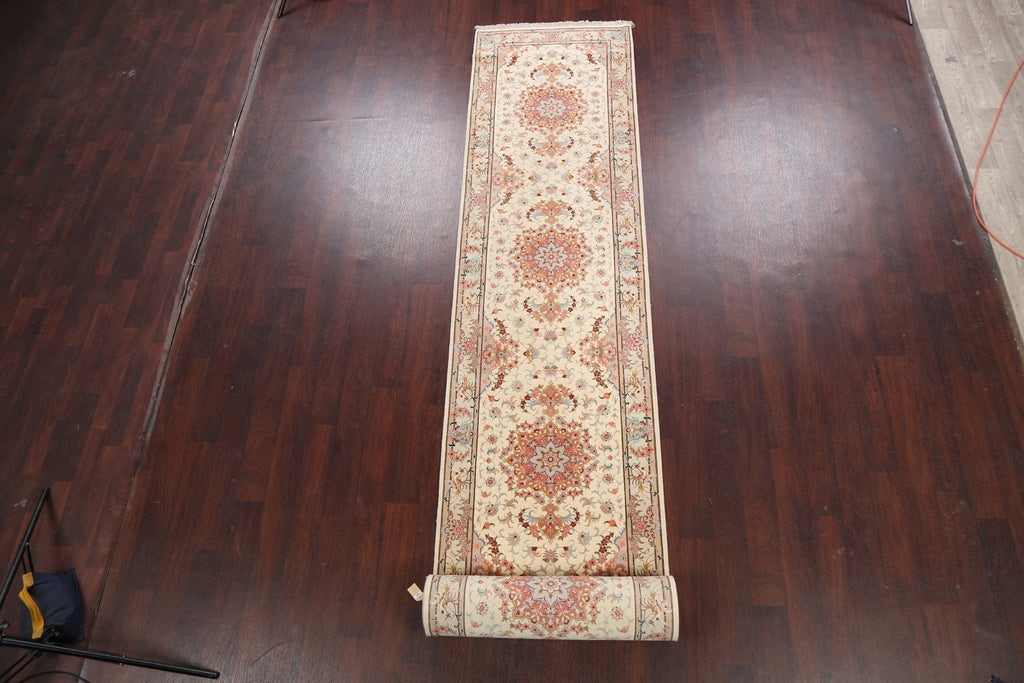 100% Vegetable Dye Wool/ Silk Tabriz Persian Runner Rug 3x23