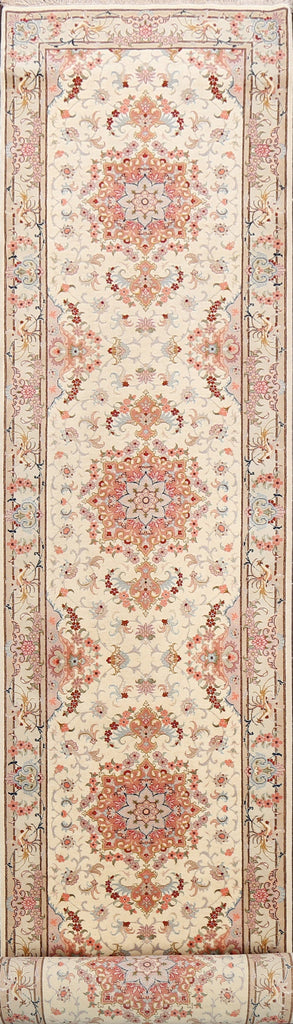 100% Vegetable Dye Wool/ Silk Tabriz Persian Runner Rug 3x23