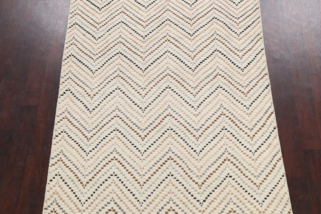 Chevron Modern Moroccan Oriental Area Rug 5x8