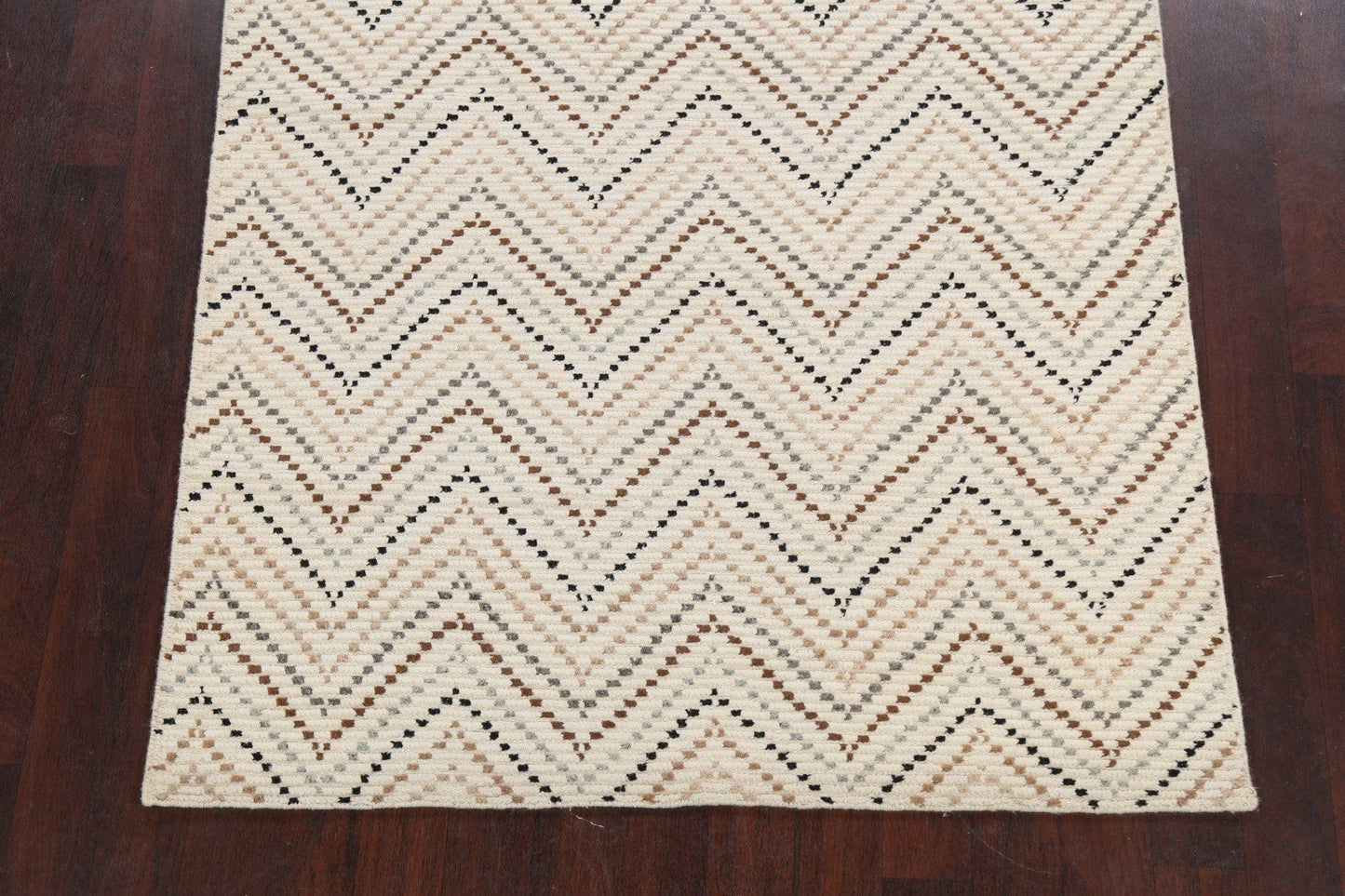 Chevron Modern Moroccan Oriental Area Rug 5x8