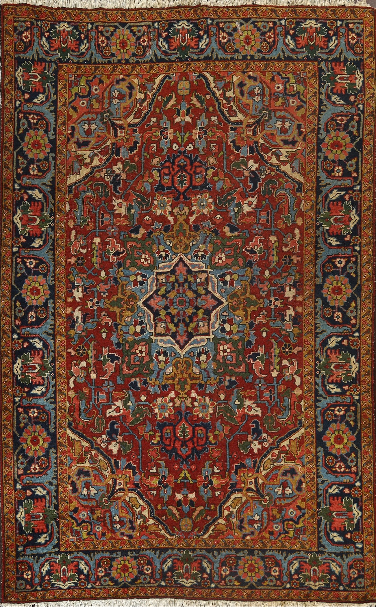 Antique Vegetable Dye Heriz Serapi Persian Area Rug 7x10