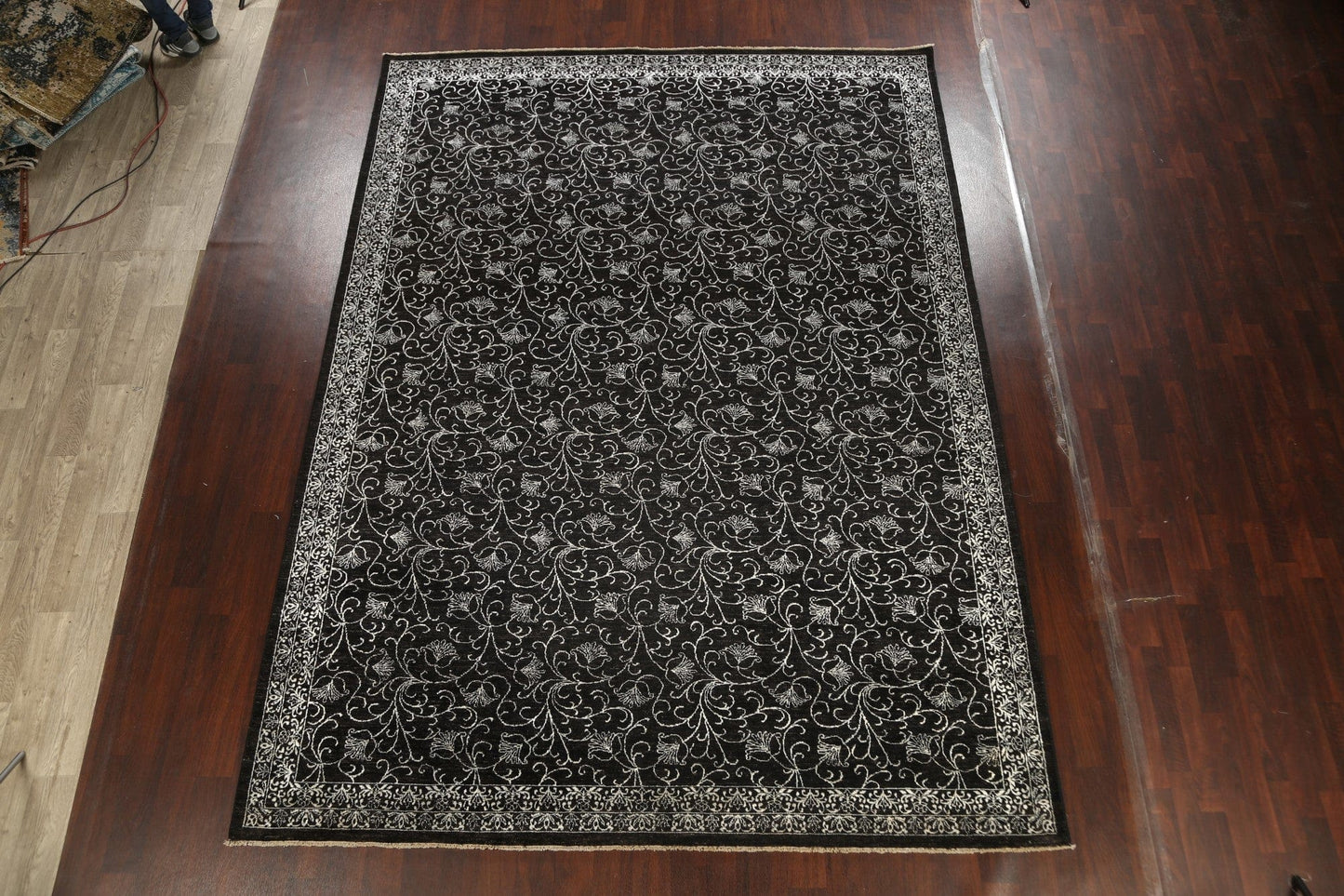 Vegetable Dye Black/ Silver Versace Oriental Area Rug 9x12