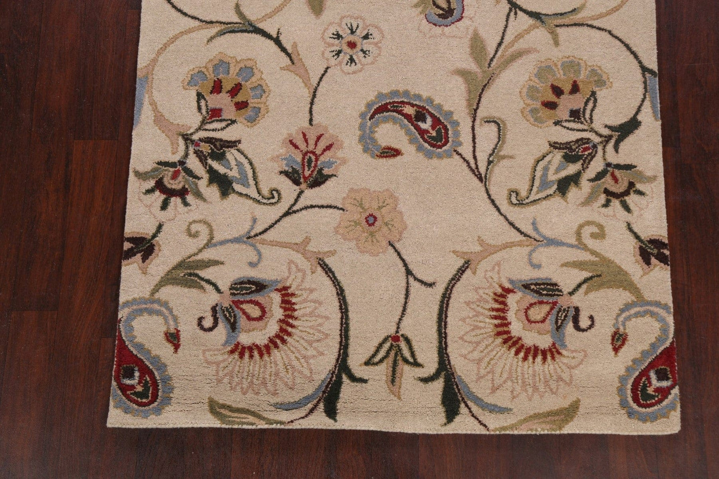 Floral Ivory Indian Area Rug 5x8