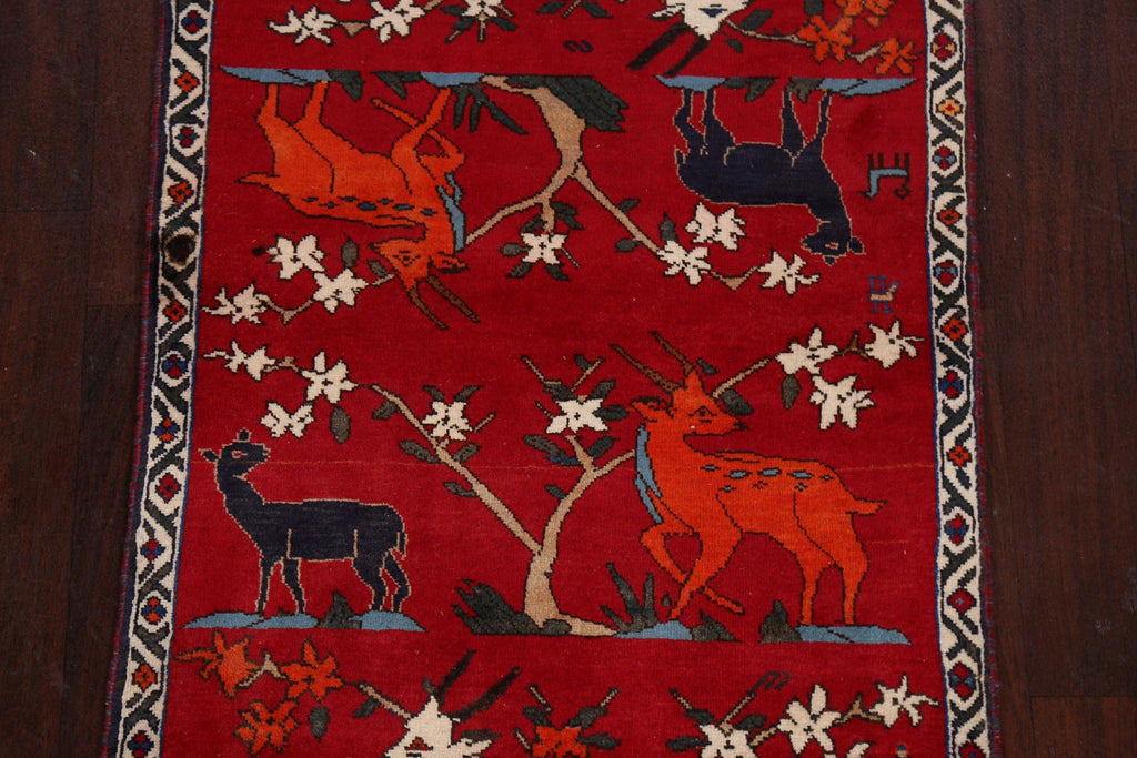 Animal Pictorial Shiraz Persian Runner Rug 3x7