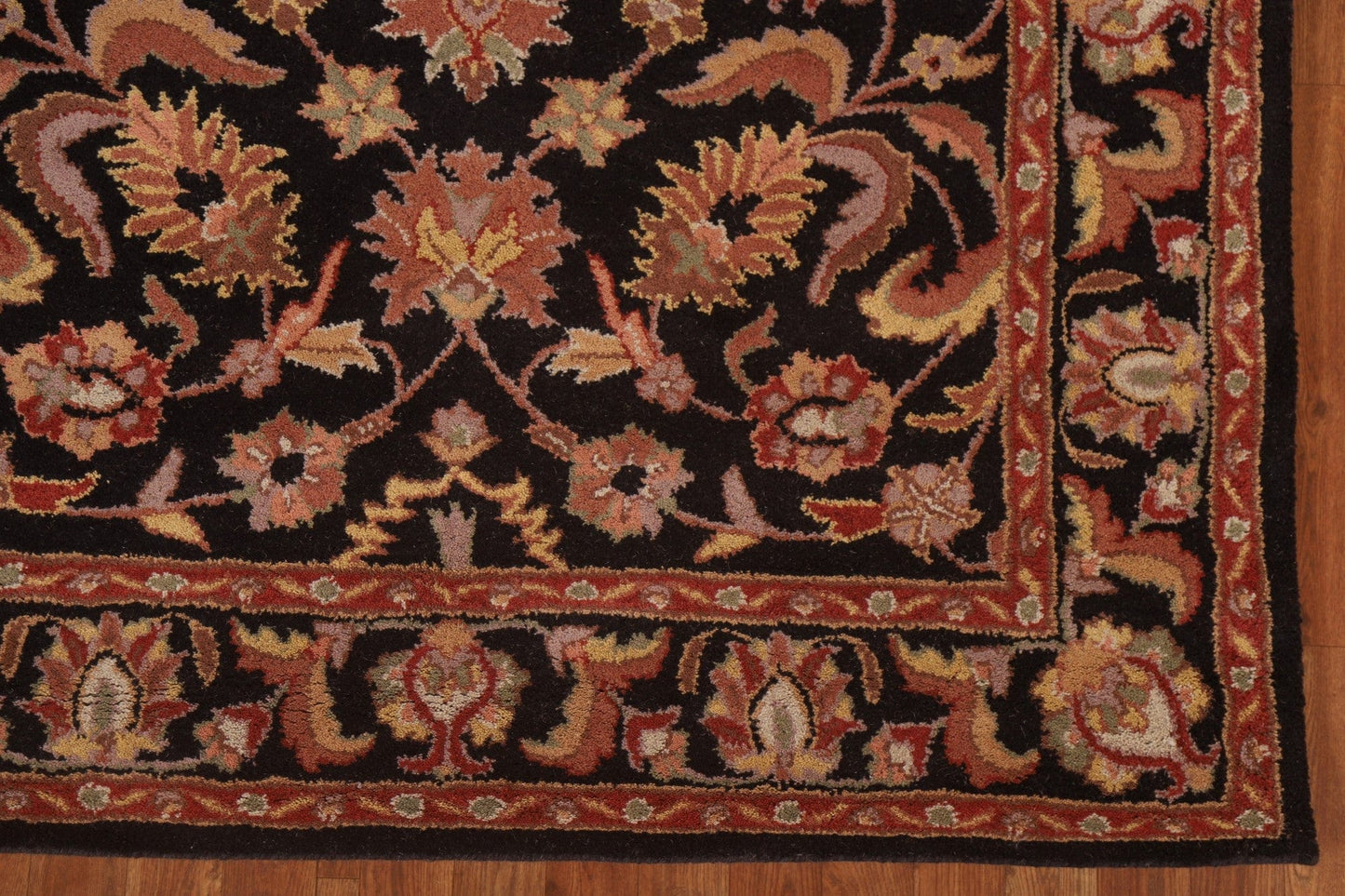 Black Floral Agra Area Rug 5x8