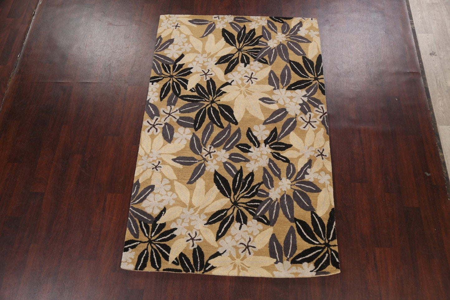 Floral Area Rug 5x8