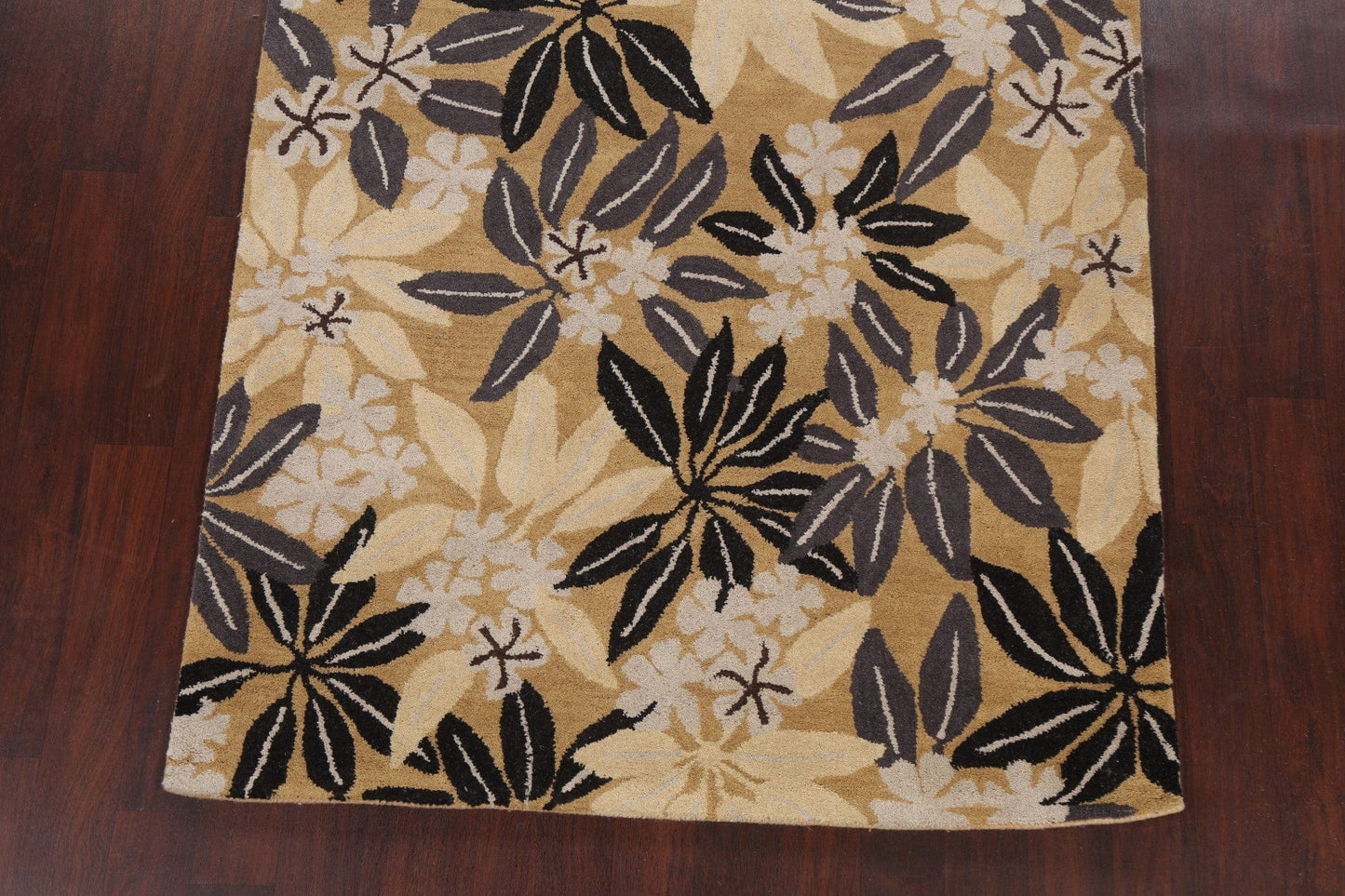 Floral Area Rug 5x8