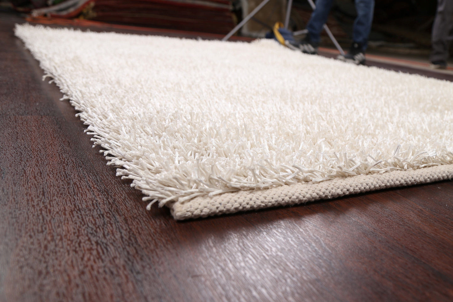 Plush White Shaggy Area Rug 5x7