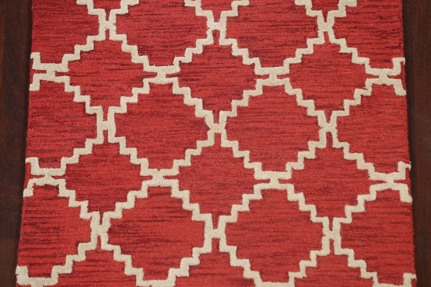 Red Trellis Tufted Accent Rug 3x5