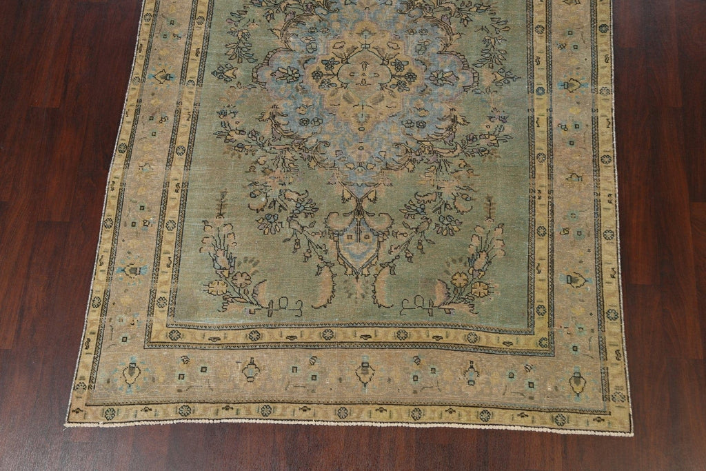 Floral Tabriz Persian Area Rug 7x9