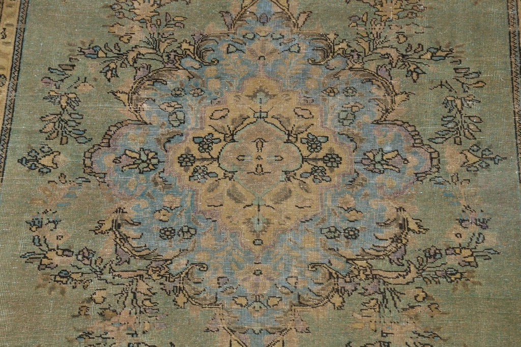 Floral Tabriz Persian Area Rug 7x9