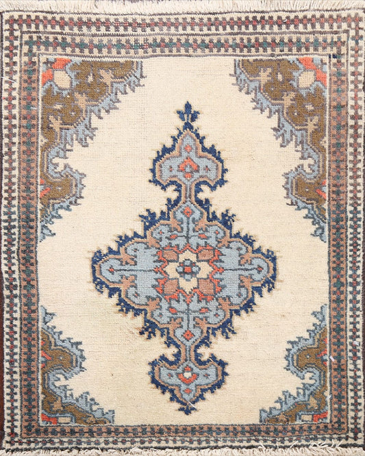 Geometric Ardebil Persian Area Rug 2x2