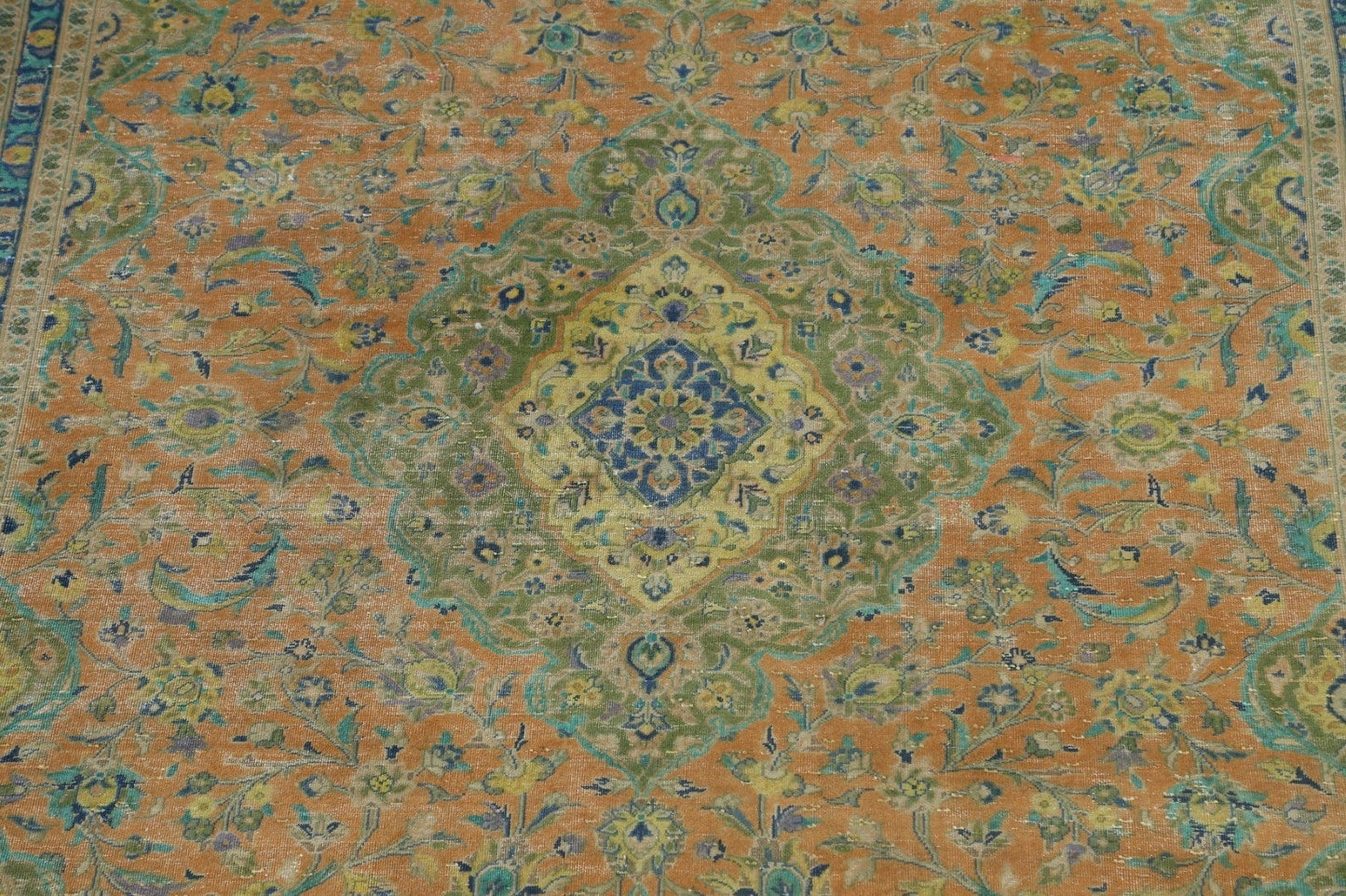 Distressed Floral Kashan Persian Area Rug 9x13