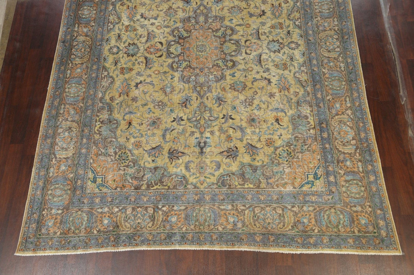 Distressed Floral Kashan Persian Area Rug 10x12