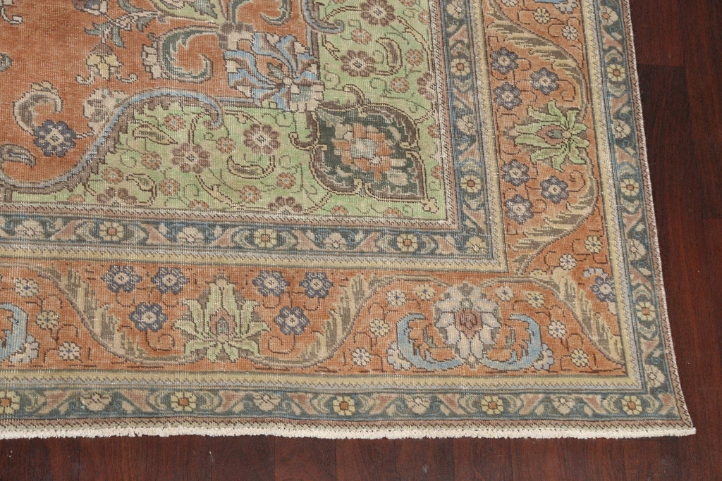 Distressed Traditional Tabriz Persian Area Rug 10x13