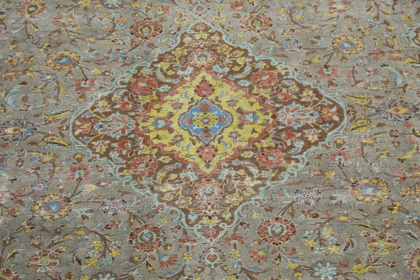 Traditional Distressed Kashan Persian Area Rug 10x13